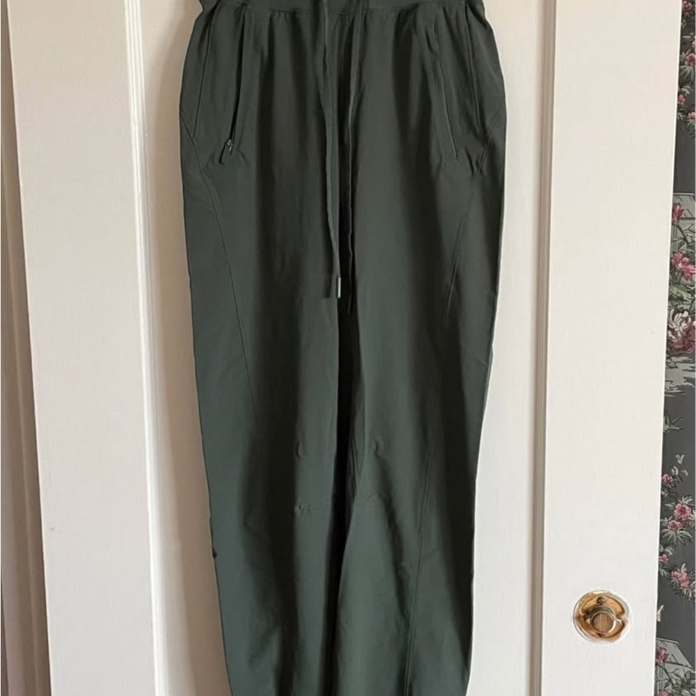 lululemon jogger pants